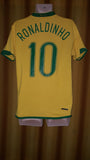2006-07 Brazil Home Shirt Size Medium - Ronaldinho #10 - Forever Football Shirts