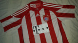 2010-11 Bayern Munich Home Shirt Size Medium - Forever Football Shirts