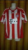 2010-11 Bayern Munich Home Shirt Size Medium - Forever Football Shirts