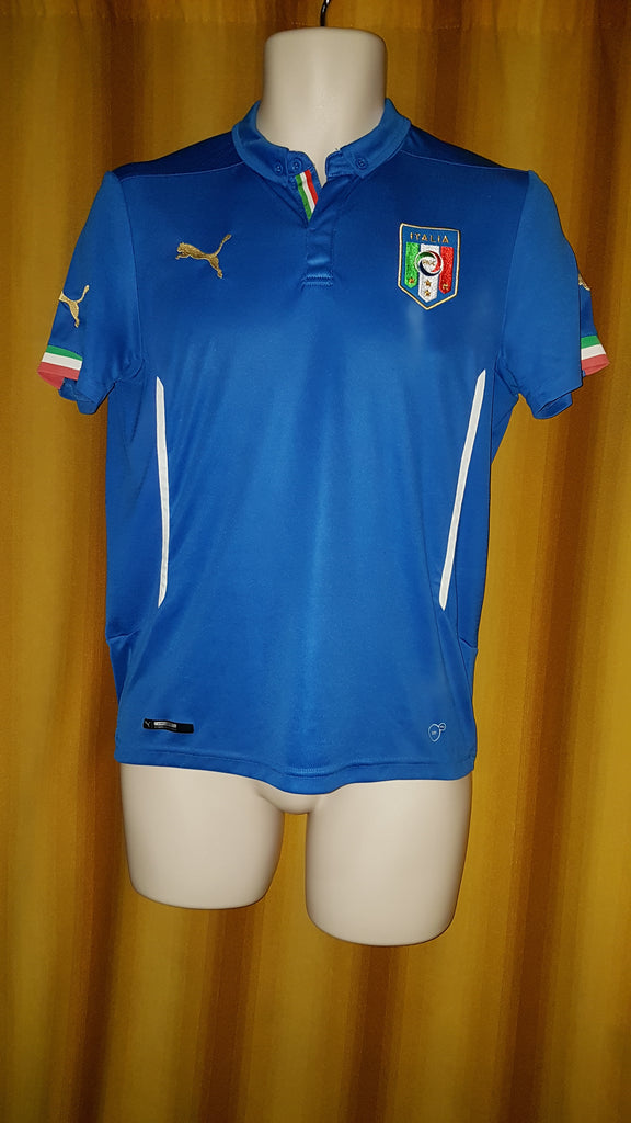 2014-15 Italy Home Shirt Size 32-34