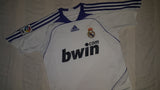 2007-08 Real Madrid Home Shirt Size 32-34 - Forever Football Shirts