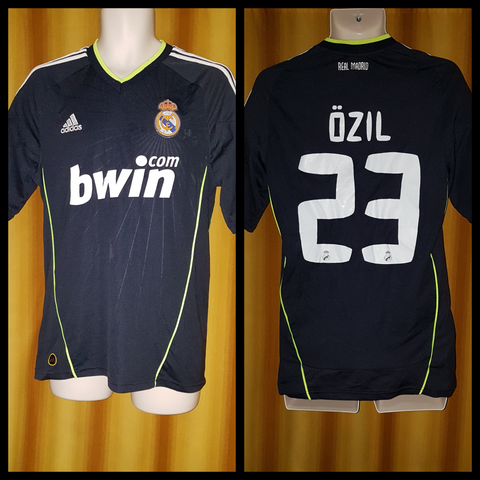 2010-11 Real Madrid Away Shirt Size Medium - Ozil #23 - Forever Football Shirts