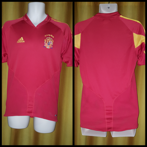 2004-05 Spain Home Shirt Size Small - Forever Football Shirts