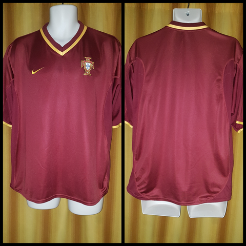 2000-02 Portugal Home Shirt Size Large - Forever Football Shirts