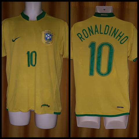 2006-07 Brazil Home Shirt Size Medium - Ronaldinho #10 - Forever Football Shirts