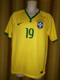 2014-15 Brazil Home Shirt Size Medium - Hulk #19 - Forever Football Shirts