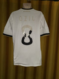 2009-11 Germany Home Shirt Size Large - Ozil #8