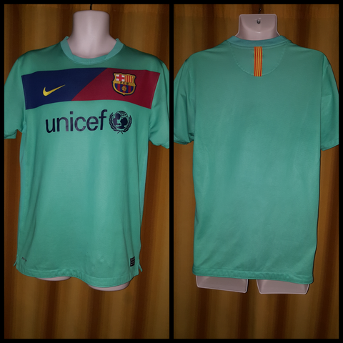 2010-11 Barcelona Away Shirt Size Medium - Forever Football Shirts
