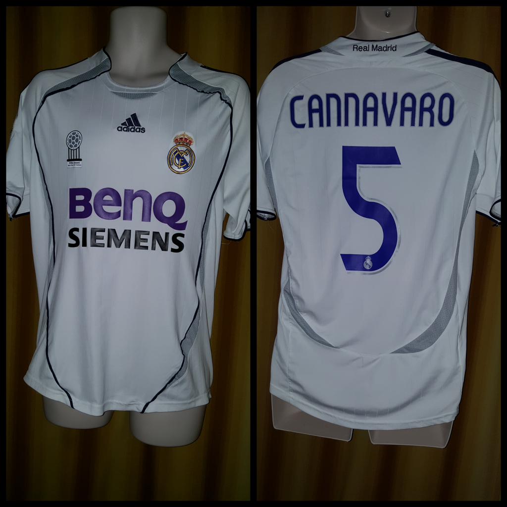 2006-07 Real Madrid Home Shirt Size Medium - Cannavaro #5