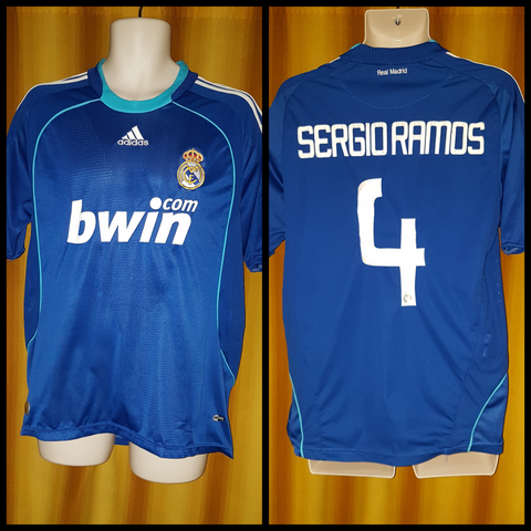 2008-09 Real Madrid Away Shirt Size Medium – Sergio Ramos #4 - Forever Football Shirts
