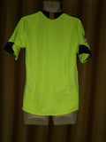 2005-06 Barcelona Away Shirt Size Small