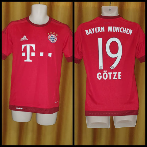 2015-16 Bayern Munich Home Shirt Size Small - Gotze #19