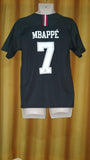2018-19 Paris Saint Germain Champions League Home Shirt Size Medium - Mbappe #7