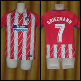 2017-18 Atletico Madrid Home Shirt Size XL Boys (13-15 Years) - Griezmann #7