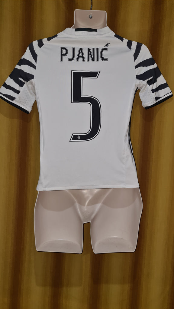 2016-17 Juventus 3rd Shirt Size 11-12 Yrs - Pjanic #5 – Forever