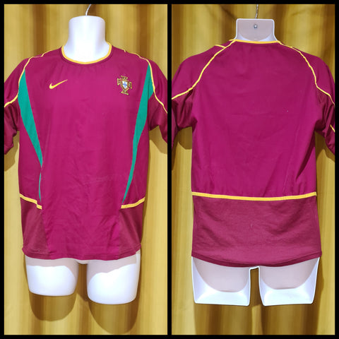2002-03 Portugal Home Shirt Size Small