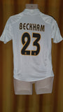 2004-05 Real Madrid Home Shirt Size 32-34 - Beckham #23