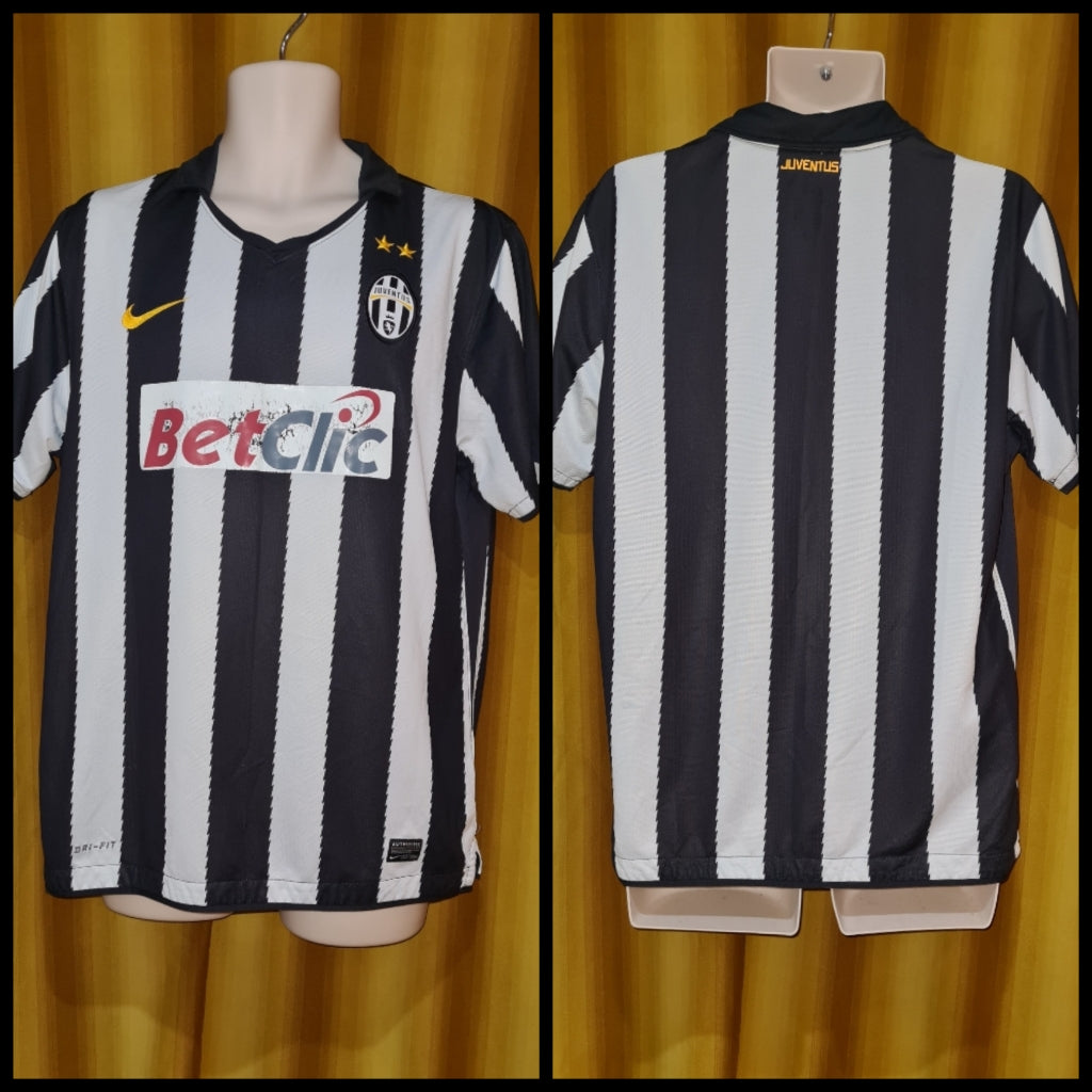 2010-11 Juventus Home Shirt Size Large