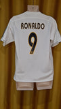 2003-04 Real Madrid Home Shirt Size Small - Ronaldo #9