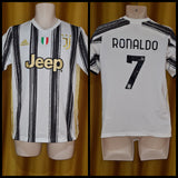 2020-21 Juventus Home Shirt Size 15-16 Yrs - Ronaldo #7
