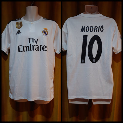 2018-19 Real Madrid Home Shirt Size Large - Modric #10