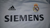 2005-06 Real Madrid 3rd Shirt Size Medium - Forever Football Shirts