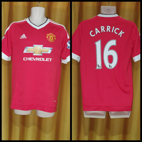 2015-16 Manchester United Home Shirt Size Medium - Carrick #16