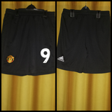 2018-19 Manchester United Home Shorts Size Small - #9
