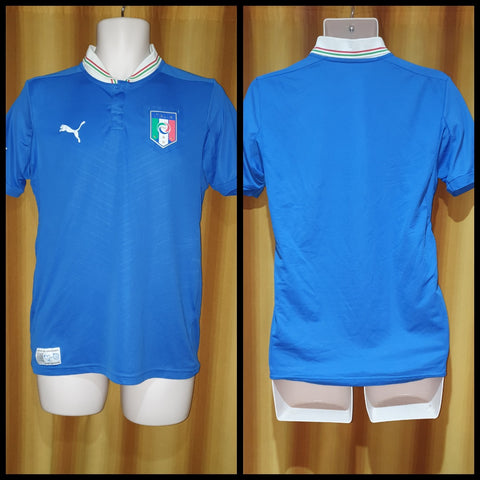 2011-13 Italy Home Shirt Size Small